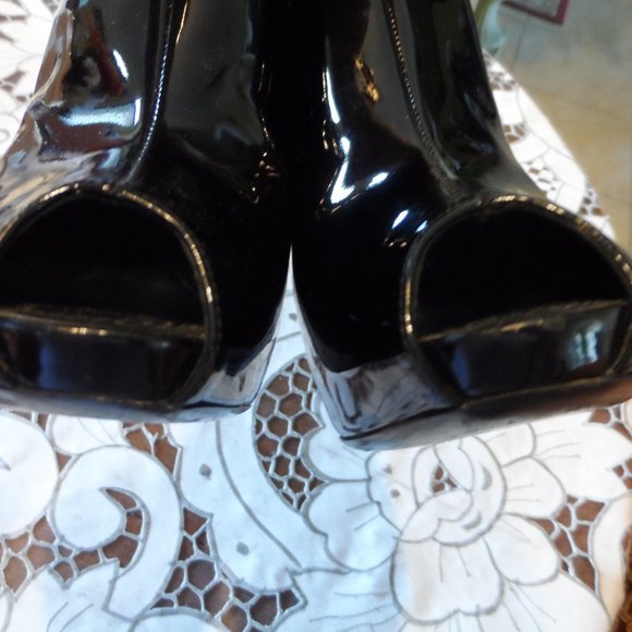 Louis Vuitton Black Patent Leather Peep Toe Ankle Boots Size 36.5B - Picture 8 of 16